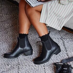 The #1671 Women’s Heel Blundstone size 7